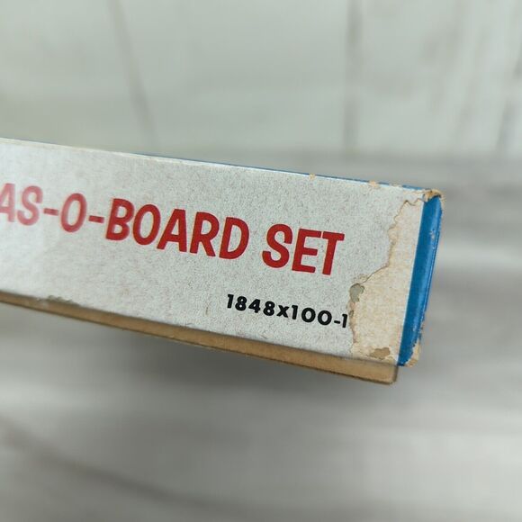 Vintage Walt Disney's Wonderful World Of Color Mickey Mouse Eras-O-Board Set - Picture 8 of 13